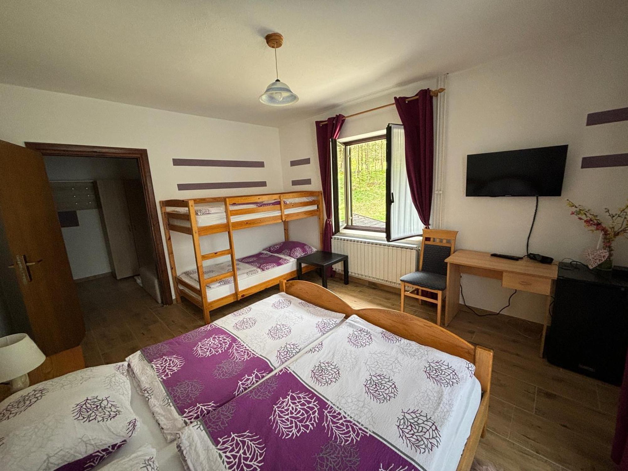 Guest House Kmecki Hram Fortuna Idrija Zewnętrze zdjęcie