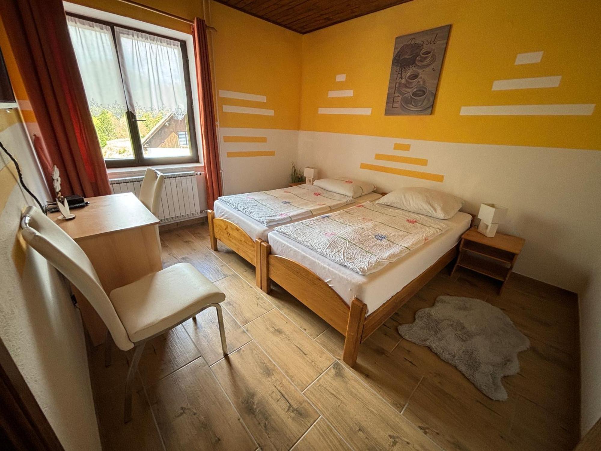 Guest House Kmecki Hram Fortuna Idrija Zewnętrze zdjęcie