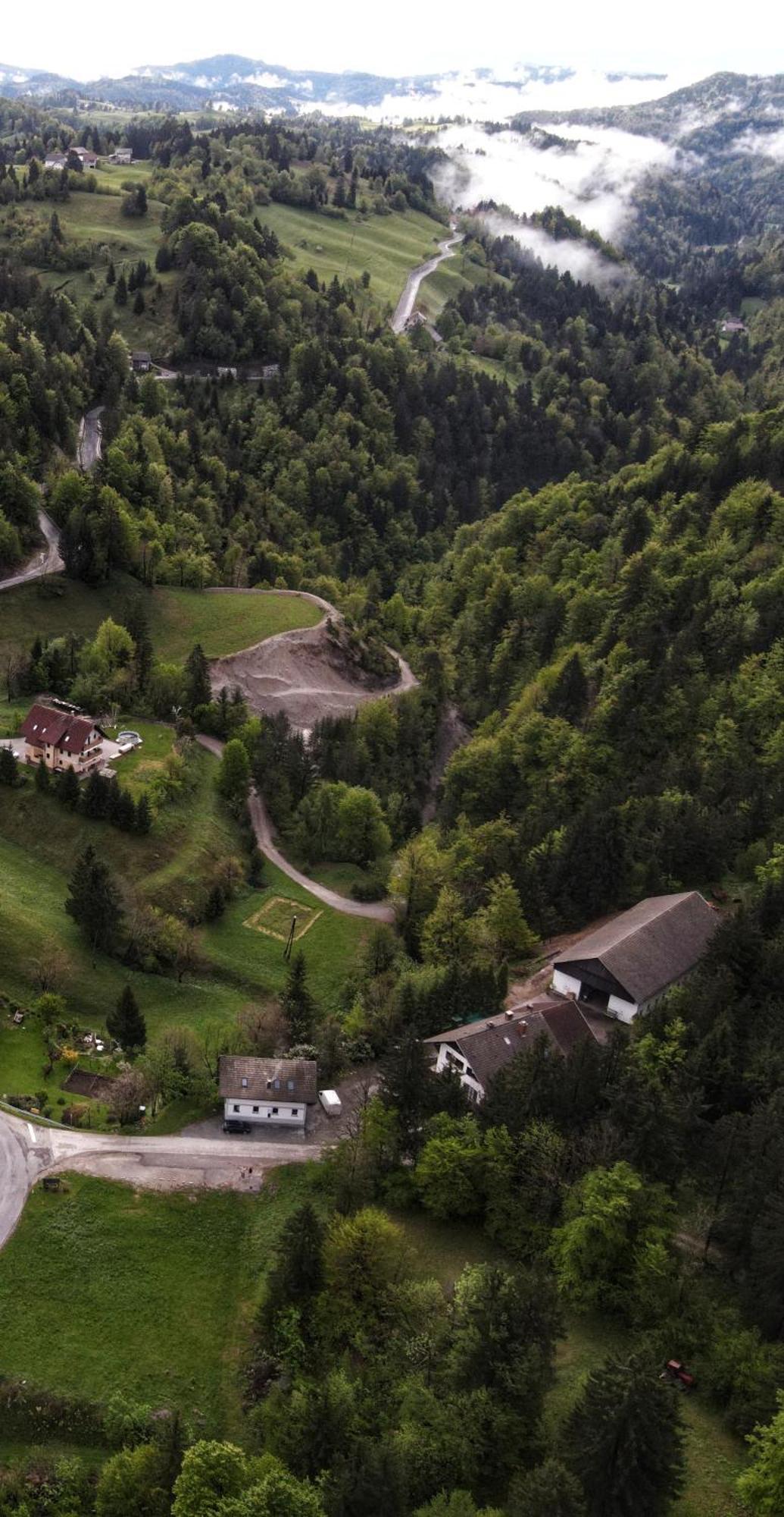Guest House Kmecki Hram Fortuna Idrija Zewnętrze zdjęcie