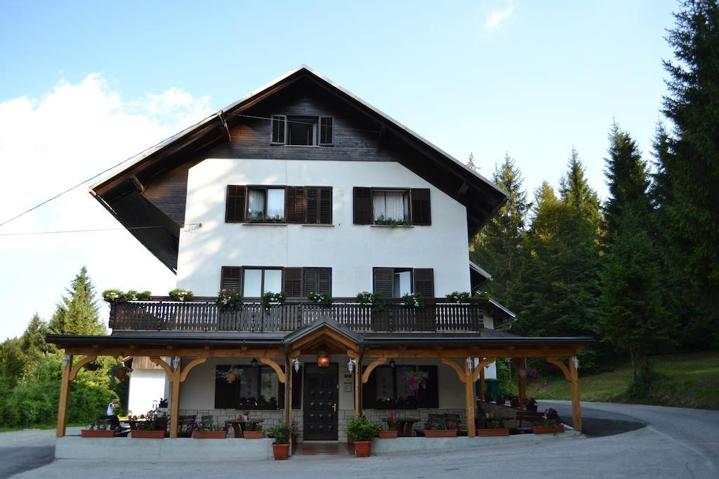 Guest House Kmecki Hram Fortuna Idrija Pokój zdjęcie