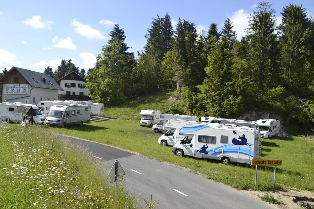 Guest House Kmecki Hram Fortuna Idrija Zewnętrze zdjęcie